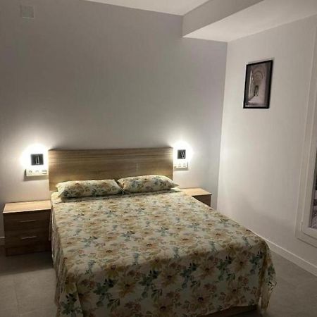 Estupendo Piso A 5 Min De La Estacion De Bus Y Tren Maria Zambrano Apartman Málaga Kültér fotó