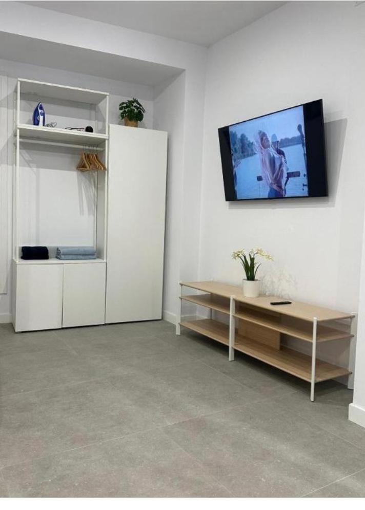 Estupendo Piso A 5 Min De La Estacion De Bus Y Tren Maria Zambrano Apartman Málaga Kültér fotó
